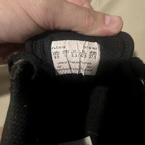 Emerica Tilt skateboard shoe, size 9.5, black and gold.